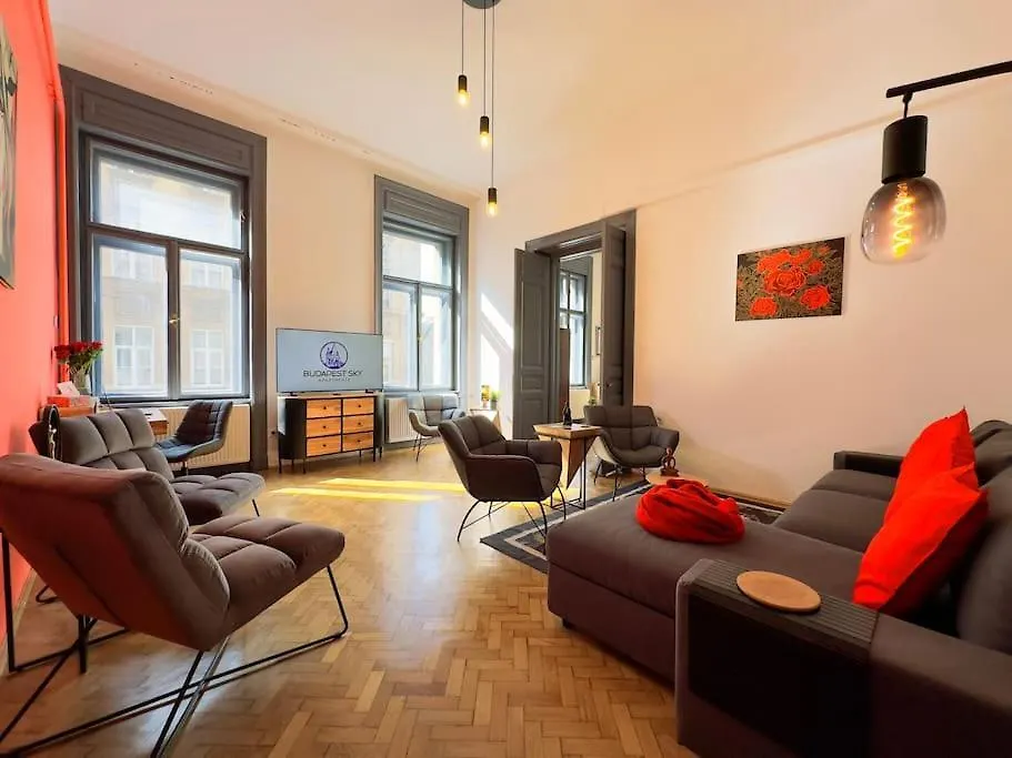 New! Huge Luxury 5Br Condo In Central Budapest - Rose House Hungary