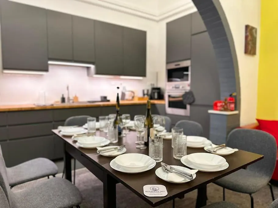 New! Huge Luxury 5Br Condo In Central Budapest - Rose House Apartment